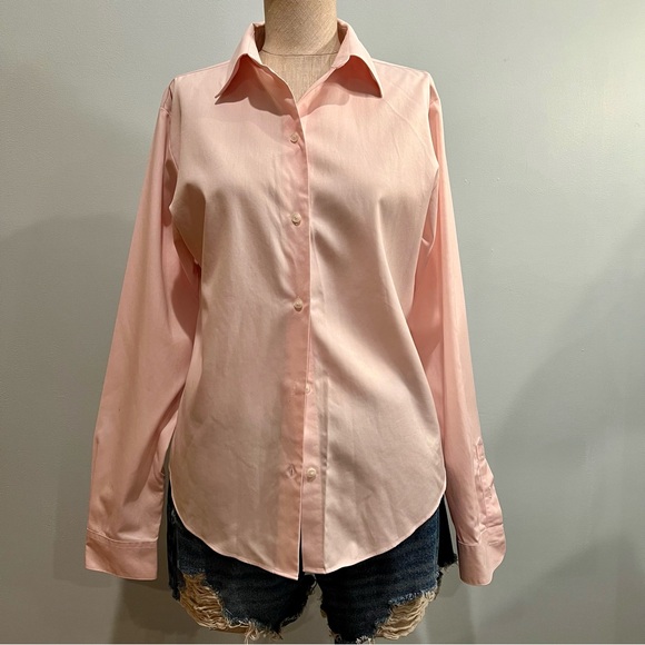 Casual Corner Tops - Casual Corner Classic Non-Iron Light Pink Button-Down Shirt. Size S